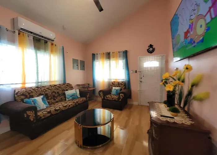 Comfortable Strategic Lodging Quarters